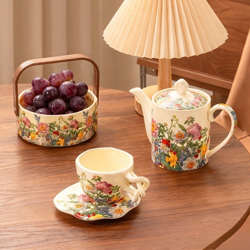 European Vintage Floral Cerami - Coffee Tea Gift Basket 评论和价格